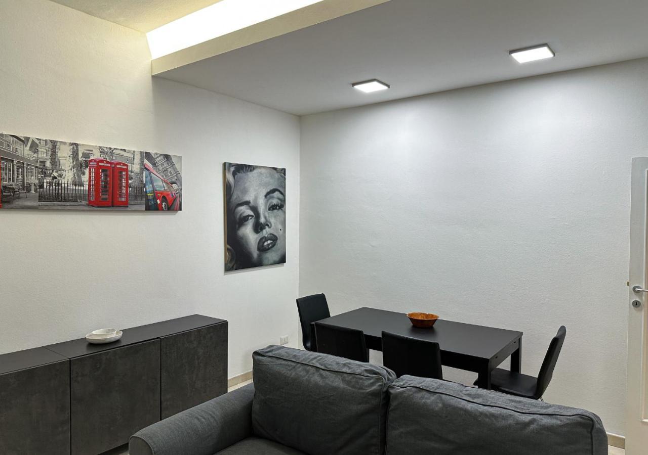 Modern Cenisio Apartment - Self Check-In & Parking 米兰 外观 照片